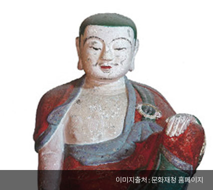 Stone Mabajonja (Dokseong) Statue of Doseonsa Temple